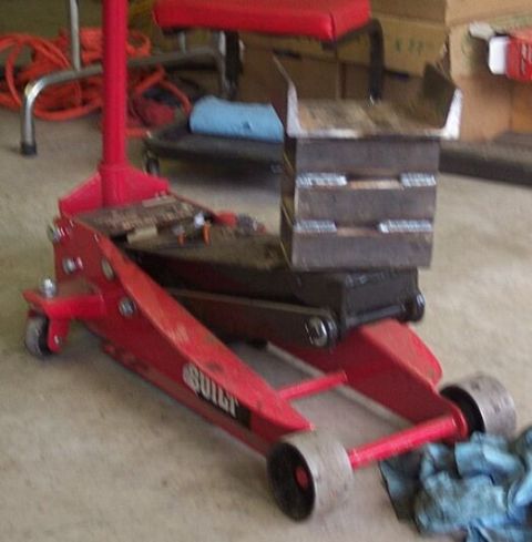 1990 Ford Bronco - "lifted" floor jack saddle