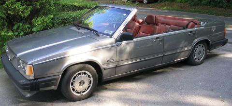 1987 Volvo 240 “choppy”