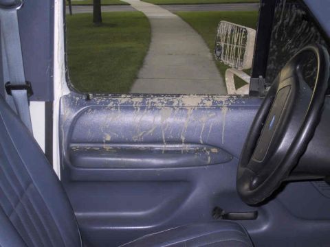 Wheelin while stock - 1993 Ford Bronco