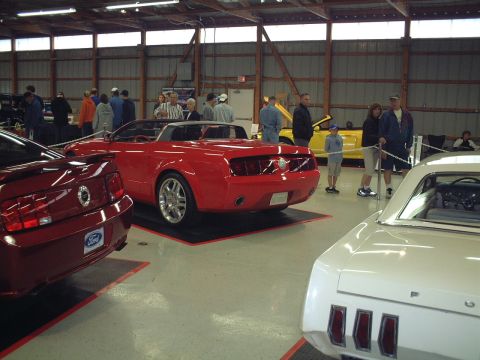 1967 Ford Galaxie - 2005 Mustang Production (left) vs. Concept (right)