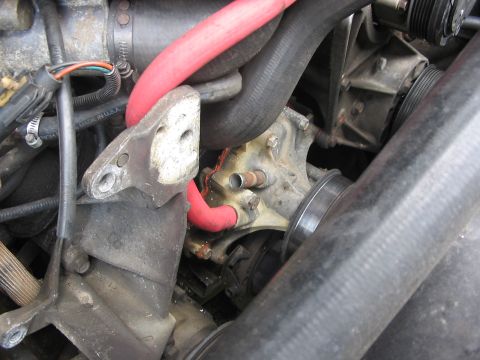 1989 Ford Bronco - another angle on the water pump