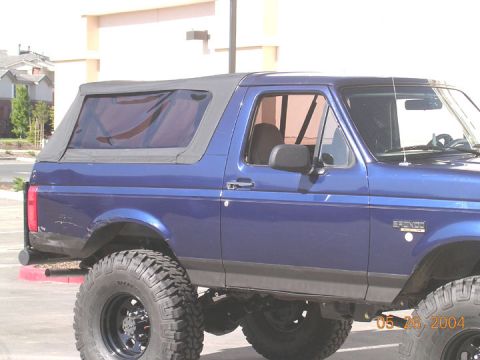 1994 Ford Bronco - p15