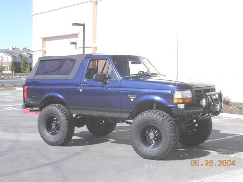 1994 Ford Bronco - p17