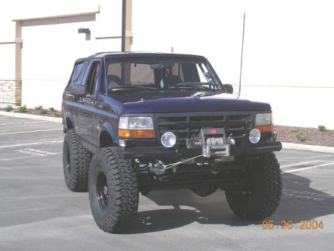 1994 Ford Bronco - p18