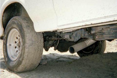 1990 Ford Bronco - Bald tires & side exhaust