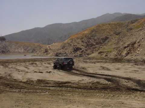 1988 Ford Bronco - Chris hitting the mud