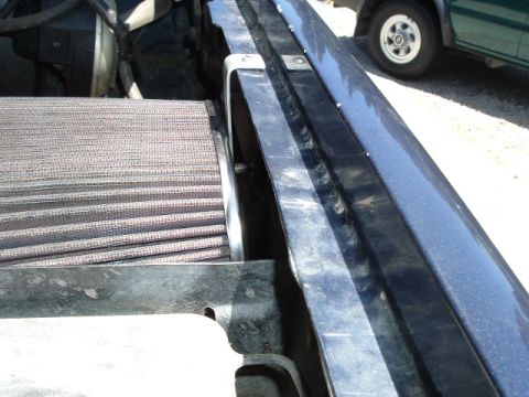 1989 Ford Bronco - bracket that supports the end of the filter.