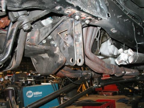 1994 Ford Bronco - Panhard bracket for front