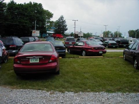 1997 Ford Taurus - What are all those butts??