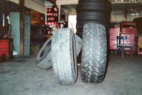 1990 Ford Bronco - Stock was 31x10.50x15 the mudders are 33x12.50x15 I cant put any bigger without rubbing problems. They do rub at full lock. But articulate…