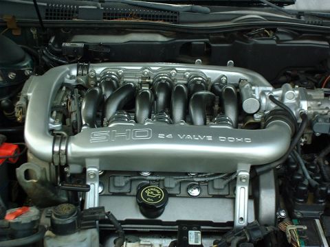 1993 Ford Taurus - New intake pic