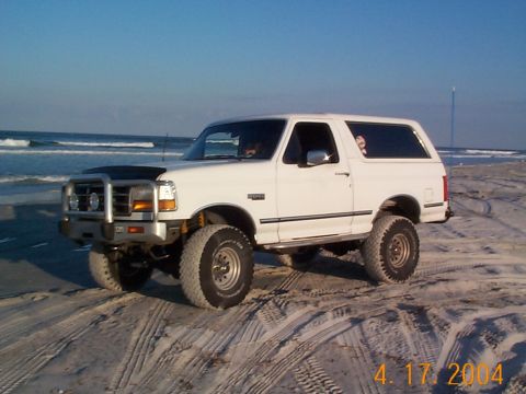 1992 Ford Bronco - Right around sunset at Hugenot Park. Off of Hecksher Drive.
