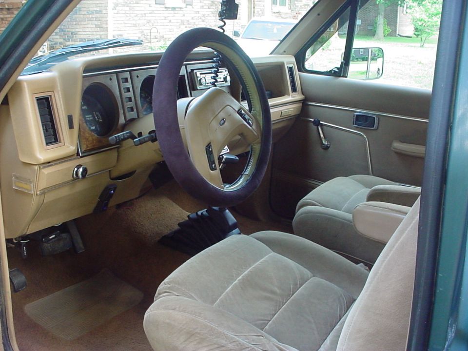 1985 Ford Bronco II “Lil Roy”