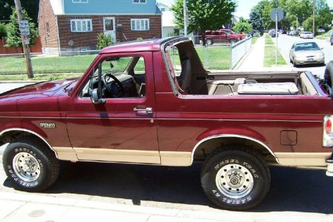 1996 Ford Bronco photo