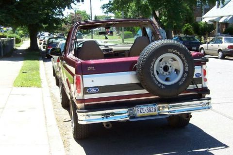 1996 Ford Bronco photo