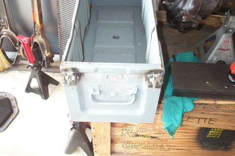 1978 Ford Bronco - Locks welded on the ammo cans