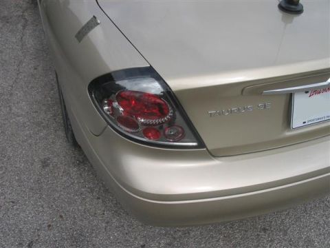 2000 Ford Taurus photo