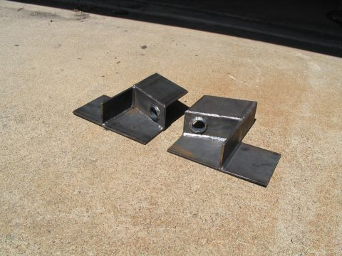 1989 Ford Bronco - Radius arm brackets