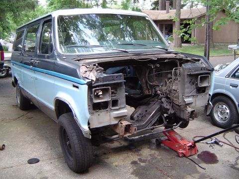 1989 Ford Bronco - Changing wheels/tires
