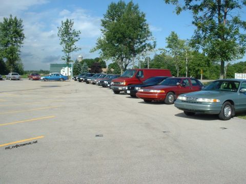 2000 Ford Crown Victoria - Morning tour cars.
