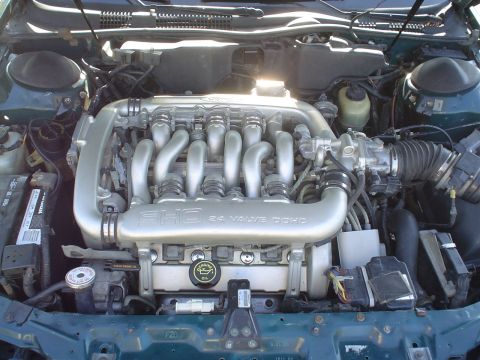 1993 Ford Taurus - engine compartment