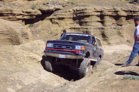 1996 Ford Bronco - Mike in Moon Rocks Notch. (6/26/2004)