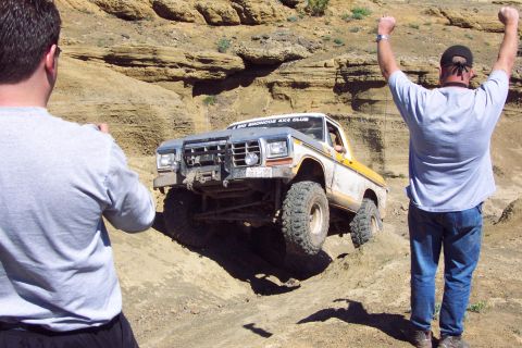 1996 Ford Bronco - Tony in Moon Rocks Notch. (6/26/2004)