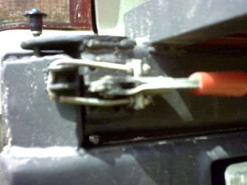 1995 Ford Bronco - Back to the drawing board with the latch.
