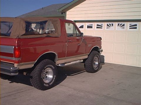 1990 Ford Bronco photo