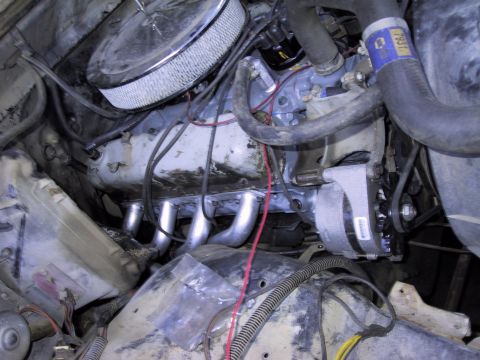 1983 Ford Bronco - The clean engine. Was in to big of a hurry to clean and repaint the valve covers, that will come later.