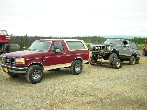 1985 Ford Bronco - Bronco strapped in for the 2 hour ride home.