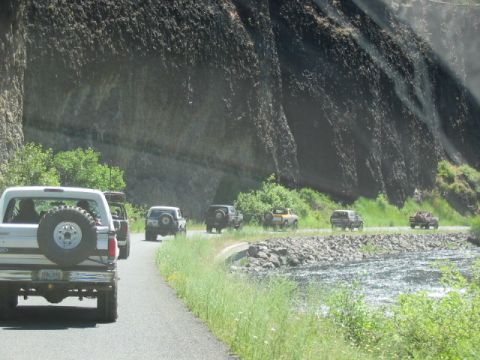 1995 Ford Bronco - The intrepid group heading out for some day fun the next day (we had a late start after arriving back at camp at 4:30am from the night run).