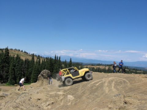 1995 Ford Bronco - Hip makes it through. Montana has blue sky?