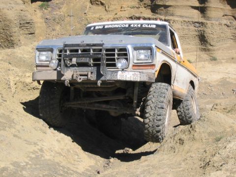 1995 Ford Bronco - Tony havin fun and making it look easy.