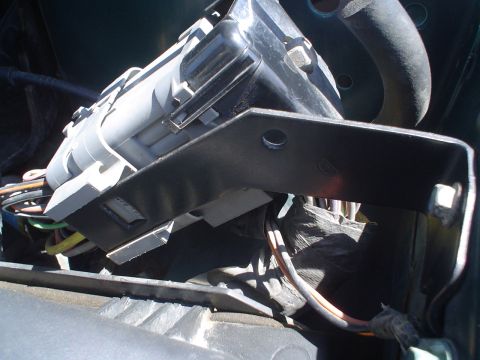 1993 Ford Taurus - installed 3