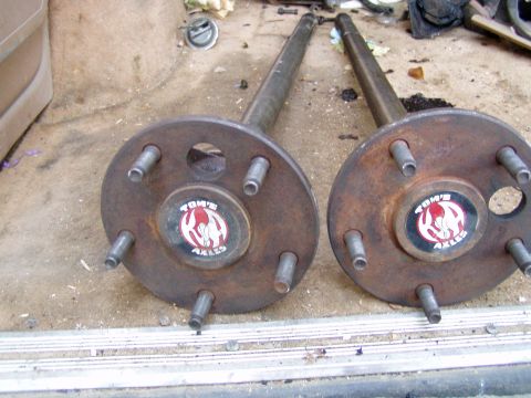 1985 Ford Bronco - Cromolly rear 32" long axles