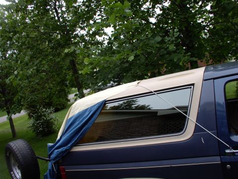 1986 Ford Bronco - I'm note kidding when I tell you this tent goes up and comes down in less than a minute and a half, with one person. Step one loosely pull…
