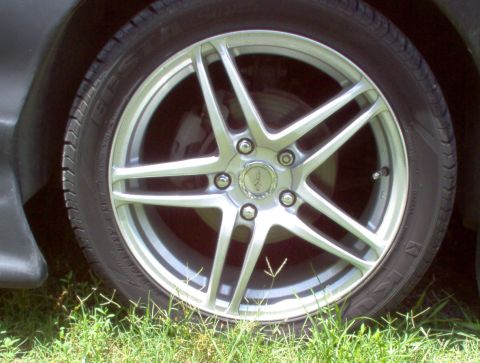 1996 Ford Probe - 17" Ennios.....*sigh* i want some different wheels now