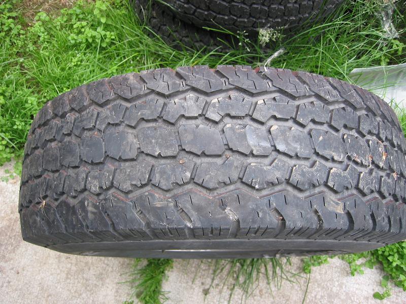 Tire with aggressive tread pattern