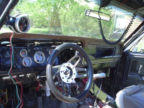 1981 Ford Bronco - dash placed in checking fitment