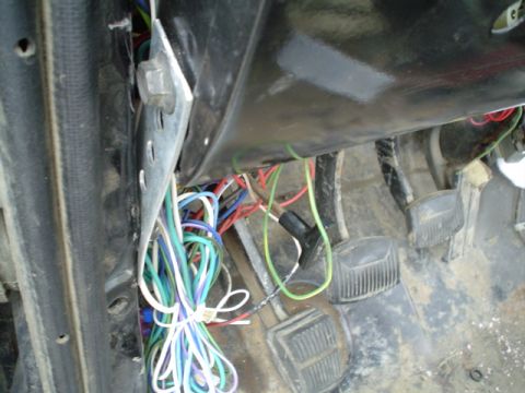 1981 Ford Bronco - left support bracket, 5 holes long