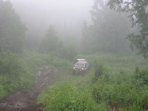 1985 Ford Bronco - B-29 Trail - Rain, Fog, Wet, Cold. Trail was covered in 2" of snot slick Mud..