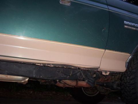 1989 Ford Bronco - need some sliders