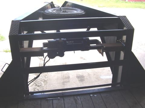 1992 Ford Bronco - The image shows a winch mechanism on a gooseneck trailer, not a 1992 Ford Bronco.
