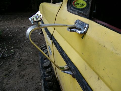 1985 Ford Bronco - The new mirror is once again the old mirror
