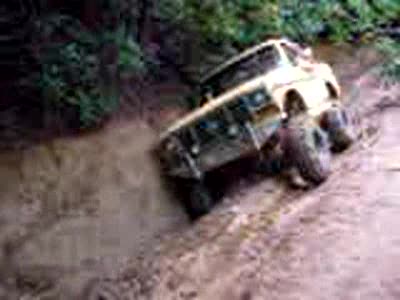 1985 Ford Bronco - Bronco in V notch