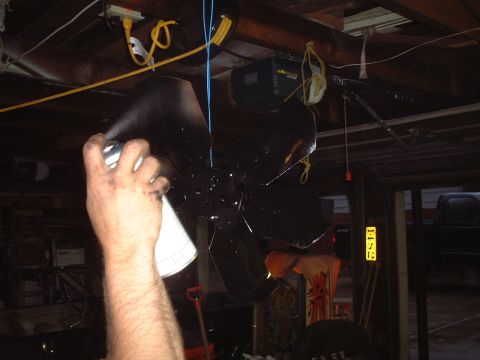 1967 Ford Galaxie - Painting the fan.