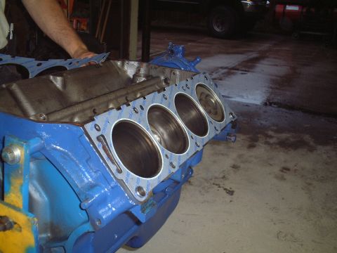 1967 Ford Galaxie - Installing head gaskets.