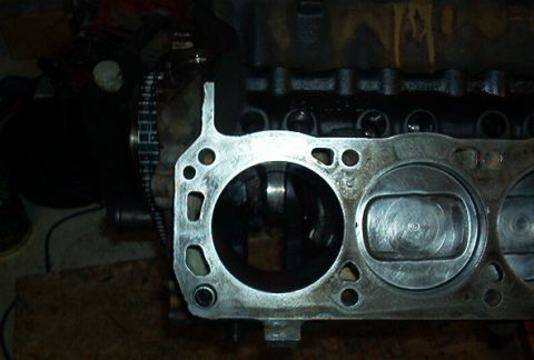 1986 Ford Bronco - #4 is lonely and wanting it's piston to be whole again.