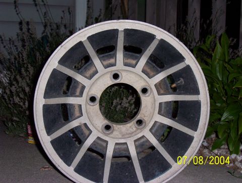 1987 Ford Bronco - new rims 2